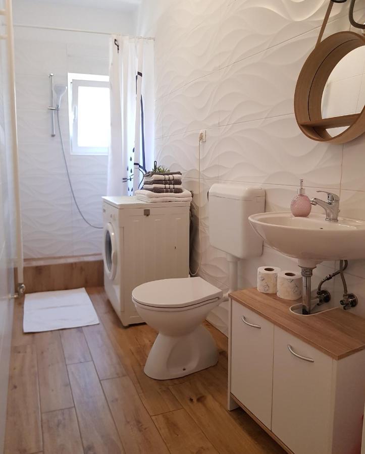 Ferienwohnung Apartman Lara Rijeka Exterior foto